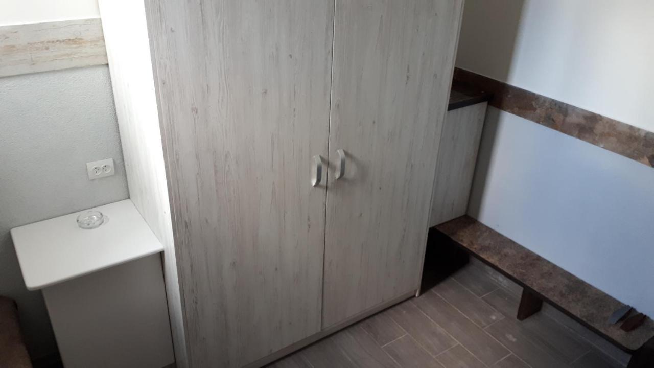 Окремі Номери В Гостьовому Будинку Типу Guest House Kropyvnyckyj Exteriér fotografie